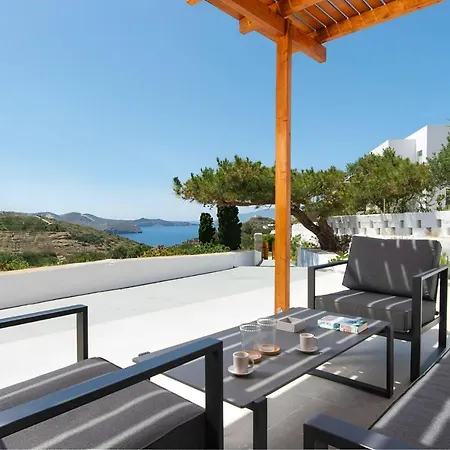 Haroto Suites Tripiti Exterior photo